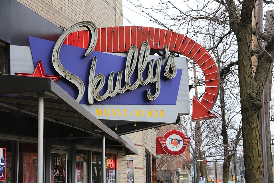 Skully’s Music-Diner on High Street